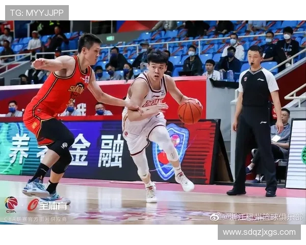 南京篮球队强势领跑锦标赛积分榜总分达到69分展现实力 南京篮球队强势领跑锦标赛积分榜总分达到69分展现实力