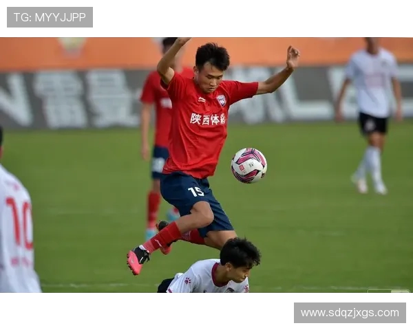 杭州飞盘队与成都飞盘队赛后复盘分析团队配合与战术执行的关键因素 杭州飞盘队与成都飞盘队赛后复盘分析团队配合与战术执行的关键因素