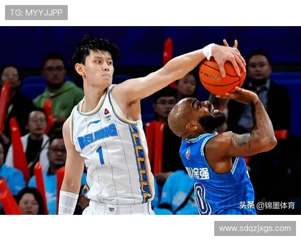 2016年首钢与新疆篮球对决回顾精彩瞬间与赛场激情再现
