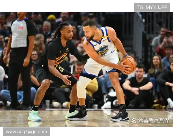 CBA1205新疆队与山东队激战正酣精彩对决引发球迷热议