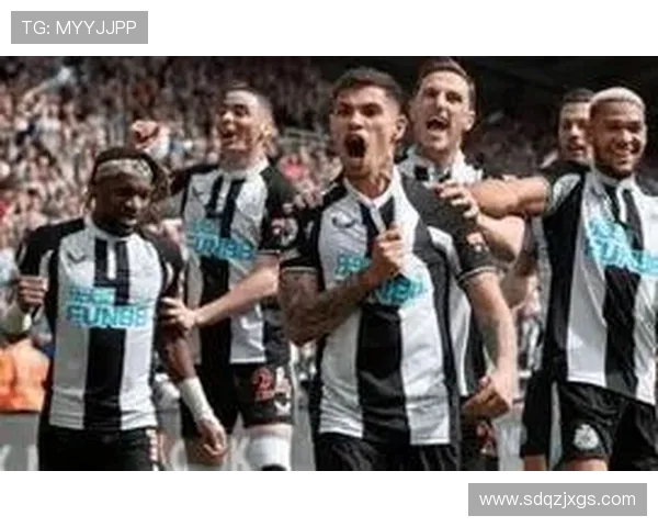 埃因霍温与波里索夫的激烈对决揭示足球战术的博弈与魅力 埃因霍温与波里索夫的激烈对决揭示足球战术的博弈与魅力