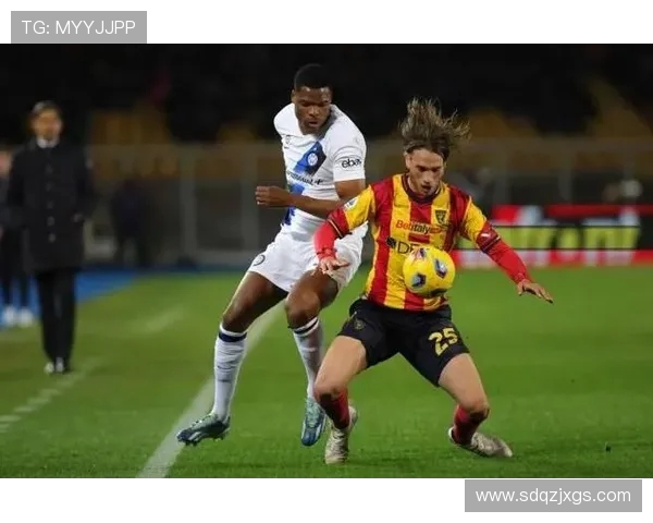 意杯激战都灵对决莱切争夺晋级名额的关键之战