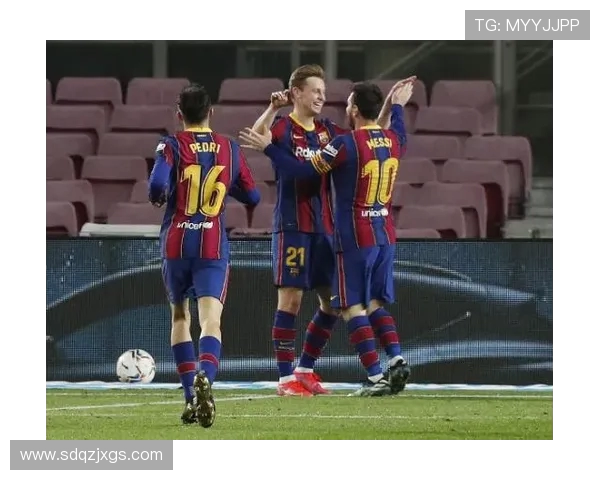 梅西领衔巴萨对决埃尔切展现足球艺术的巅峰时刻 梅西领衔巴萨对决埃尔切展现足球艺术的巅峰时刻