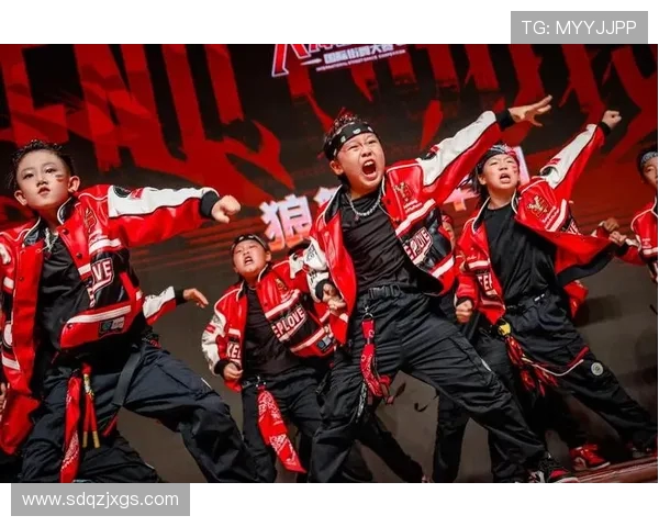 南京街舞队的意识变革与热议街舞文化的崛起与发展