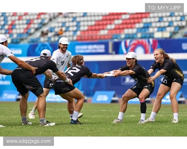 成都飞盘队的蜕变与成长：极限运动会背后的奋斗故事