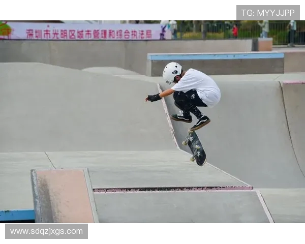 杭州滑板队与重庆滑板队技术对决赛后分析与总结